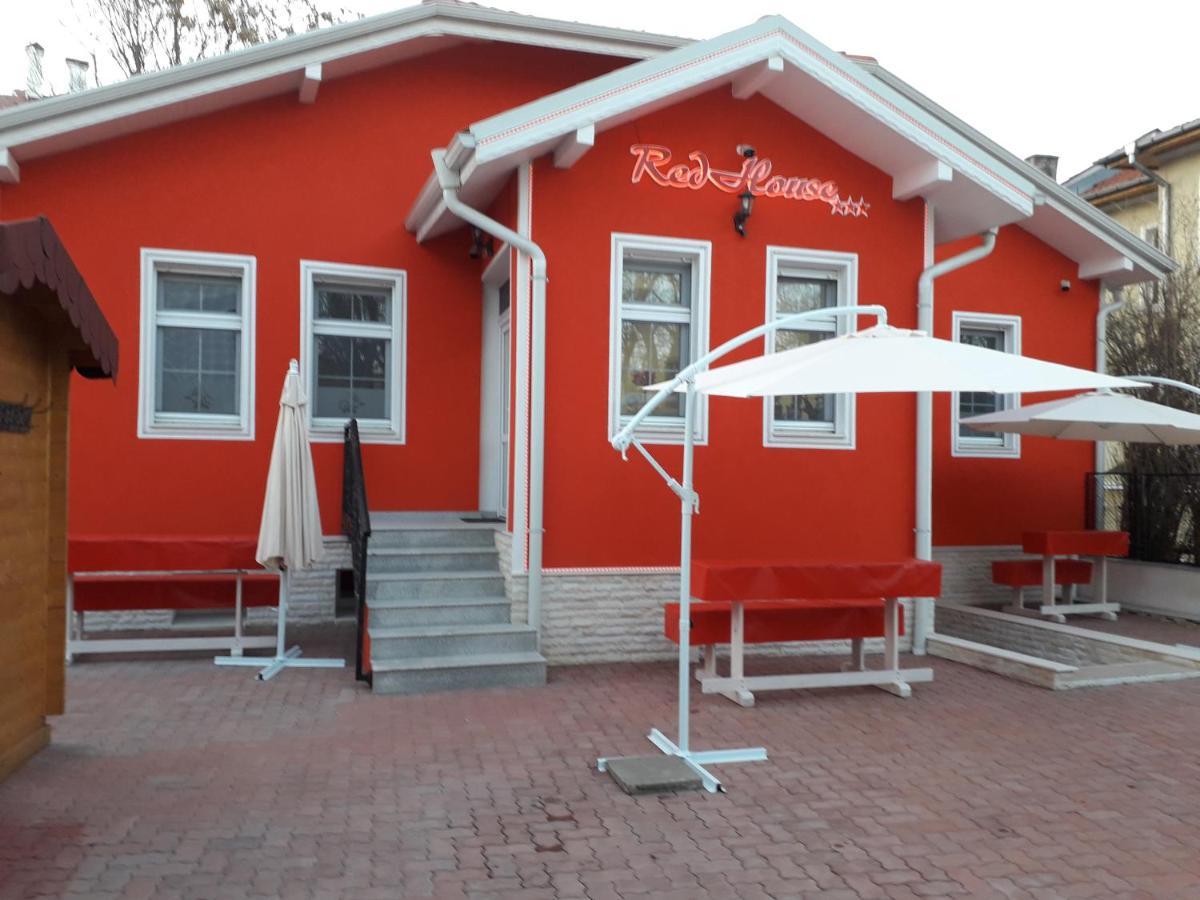 Red House Hotel Kyustendil ภายนอก รูปภาพ
